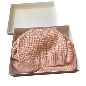 Calvin Klein Winter Pink Gloves Scarf Hat Set